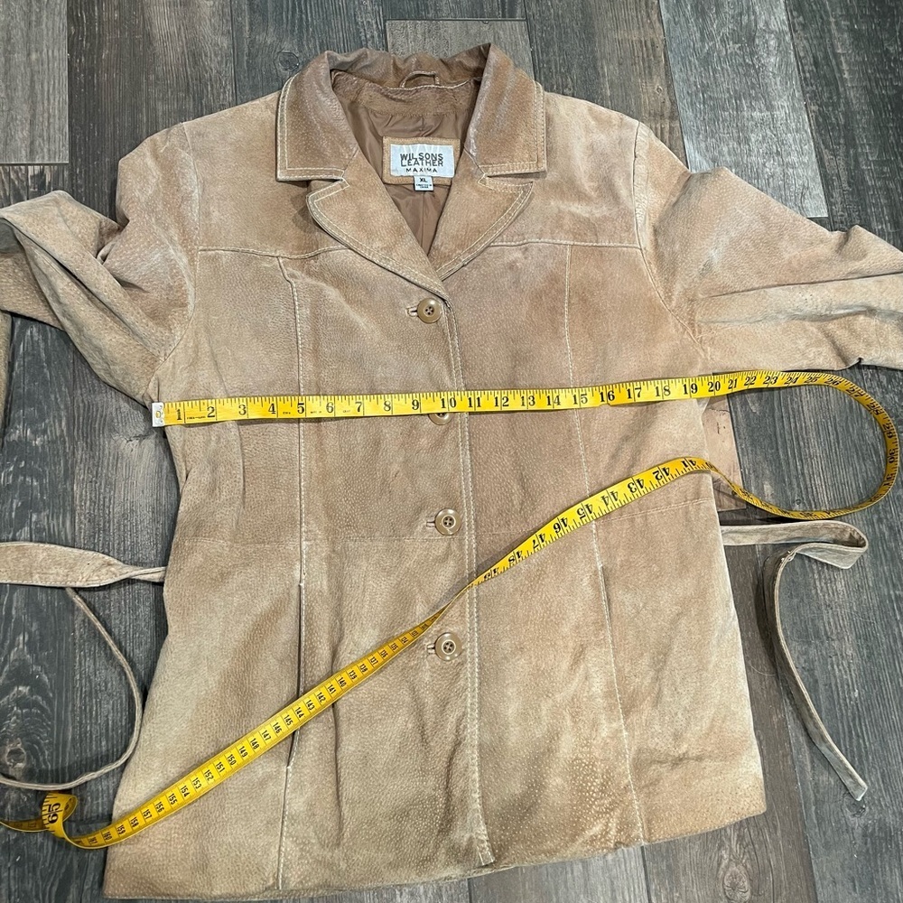 Wilsons Leather Women's Tan Suede Belted Jacket - Picture 8 of 9